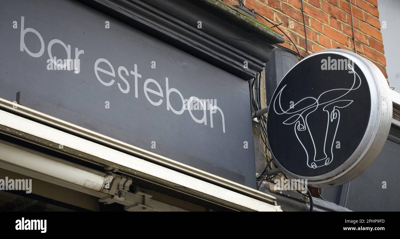 Bar Esteban ristorante spagnolo a Crouch End, Londra Borough di Haringey, Inghilterra, Regno Unito. Foto Stock
