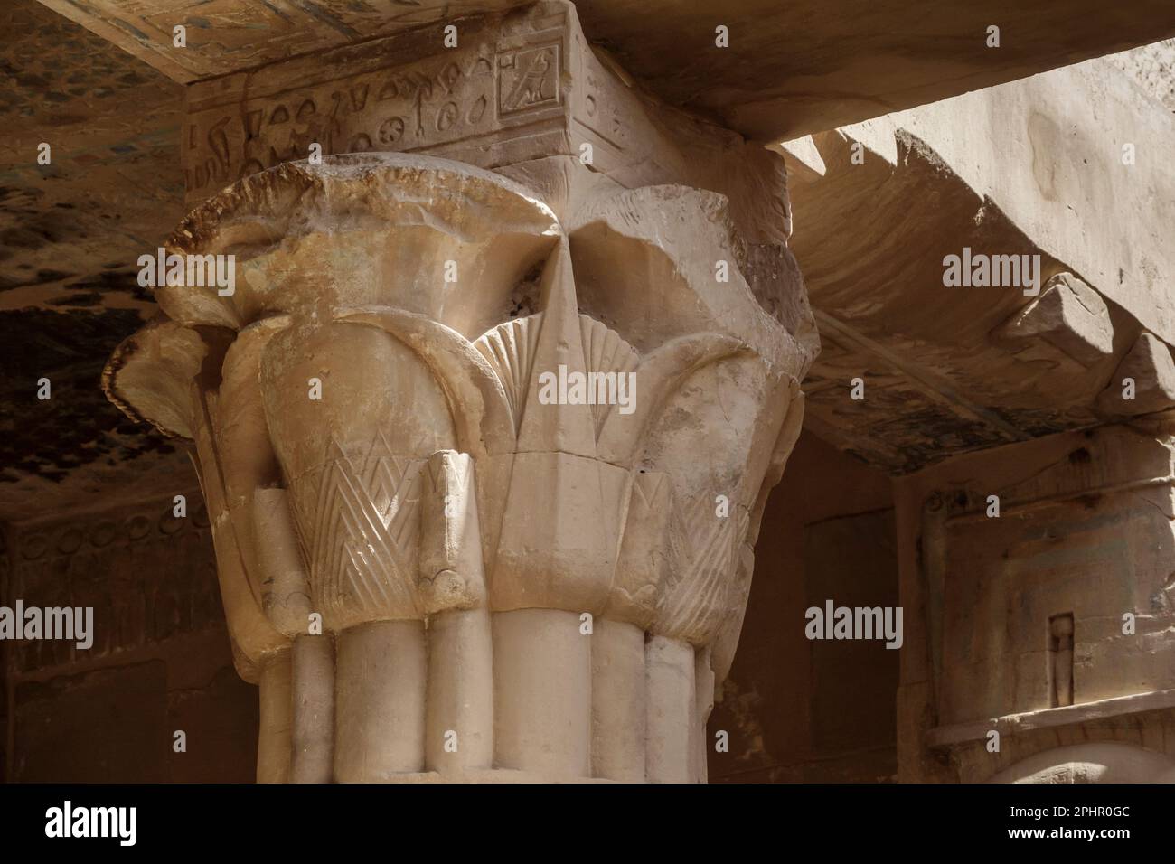 Il Tempio tolemaico a Deir el-Medina, il Villaggio Operaio in Cisgiordania, Luxor, Egitto Foto Stock