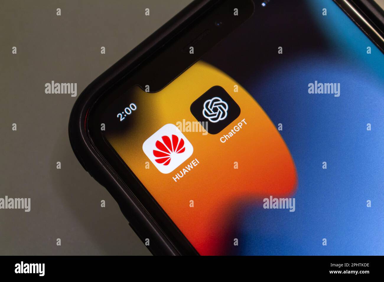 Vancouver, CANADA - Mar 29 2023 : icone di Huawei e ChatGPT visto in un iPhone. Foto Stock