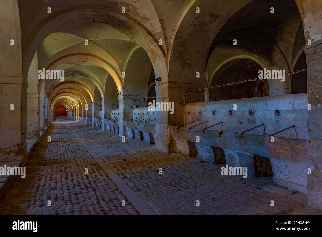 Ex scuderie a Castell de Sant Ferran nella città spagnola Figueres. Foto Stock