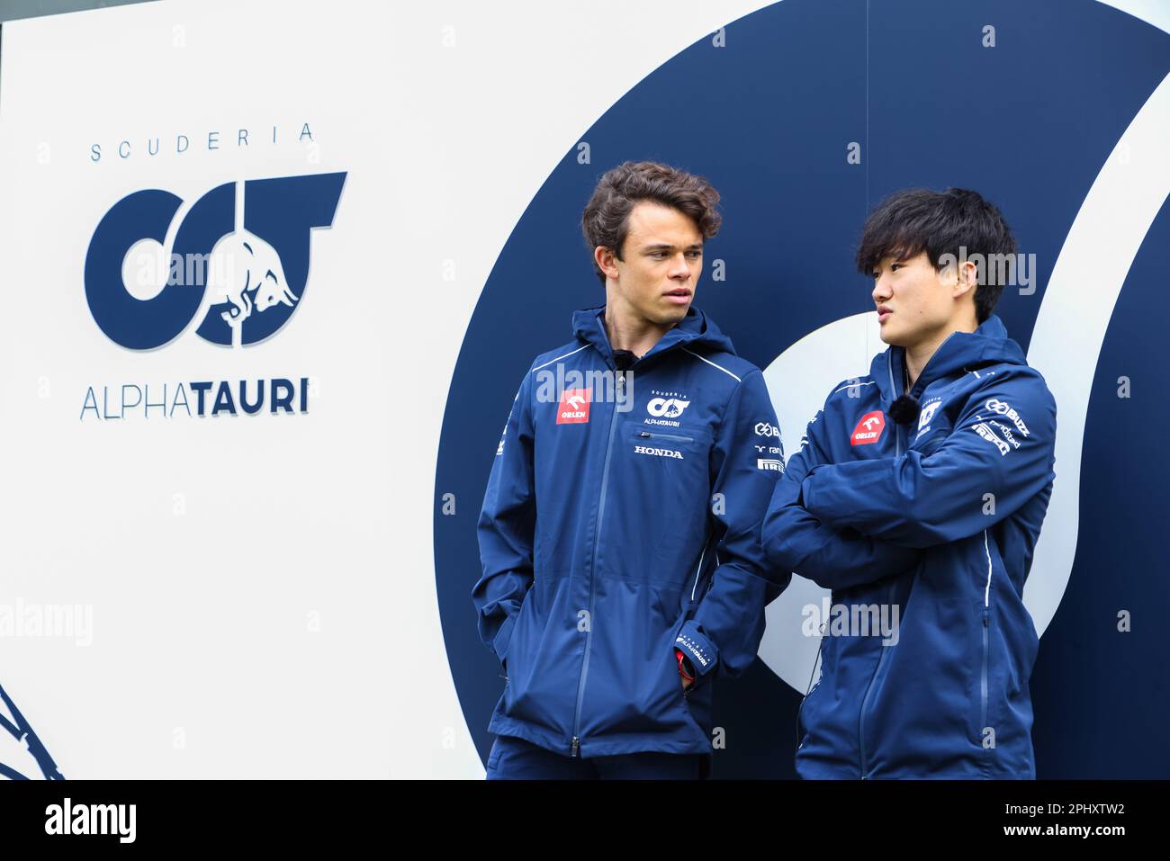 Melbourne, Australia. 29th Mar, 2023. Nyck De Vries dei Paesi Bassi e della Scuderia AlphaTauri in posa per le fotografie nel paddock davanti al Gran Premio d'Australia di Formula uno all'Albert Park Circuit di Melbourne. Credit: SOPA Images Limited/Alamy Live News Foto Stock