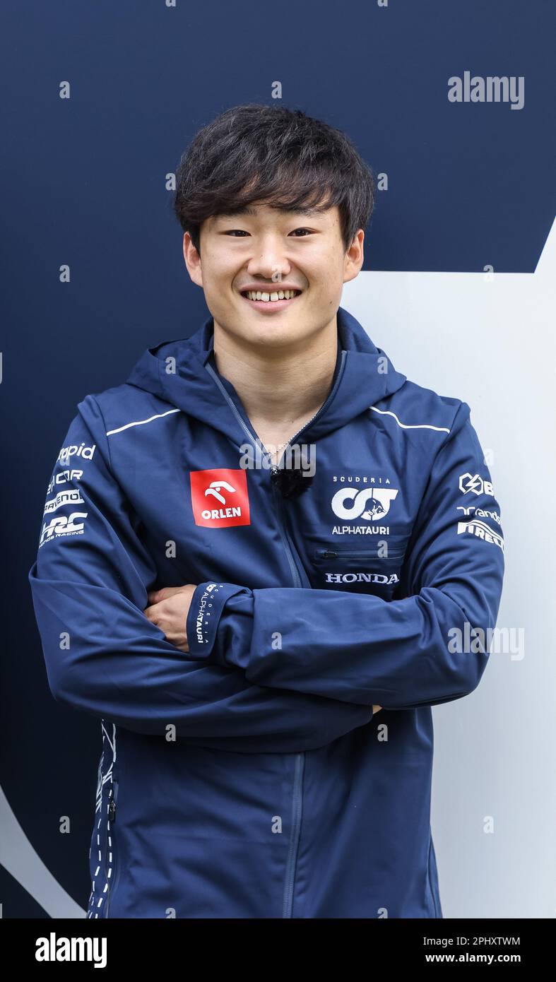 Melbourne, Australia. 29th Mar, 2023. Yuki Tsunoda del Giappone e della Scuderia AlphaTauri nel paddock davanti al Gran Premio d'Australia di Formula uno all'Albert Park Circuit di Melbourne. Credit: SOPA Images Limited/Alamy Live News Foto Stock