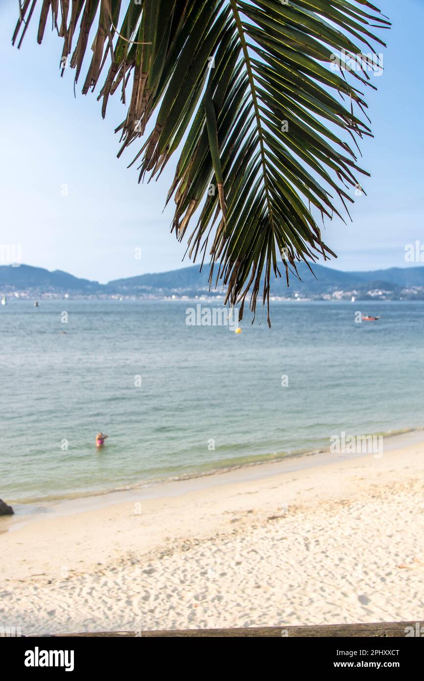 Paesaggio della spiaggia di Samil e della costa di Rias baixas in Galizia, a Vigo, Spagna Foto Stock