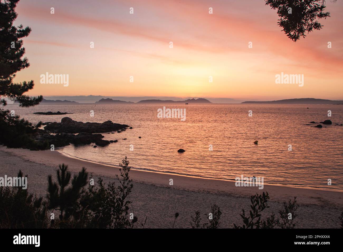 Tramonto sulla spiaggia di Samil, Vigo, Galizia, Spagna, Foto Stock