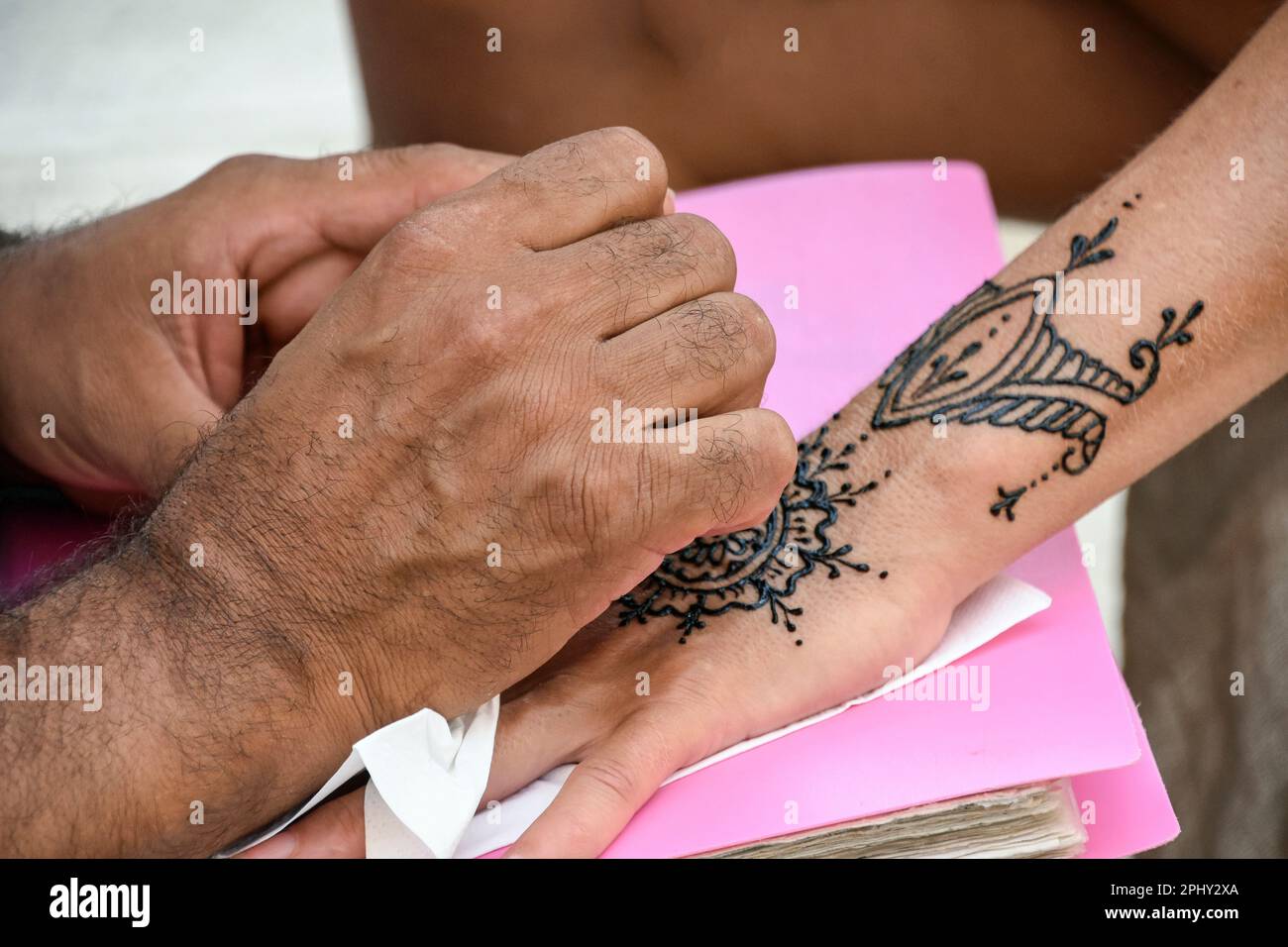 Disegno del tatuaggio temporaneo immagini e fotografie stock ad alta  risoluzione - Alamy