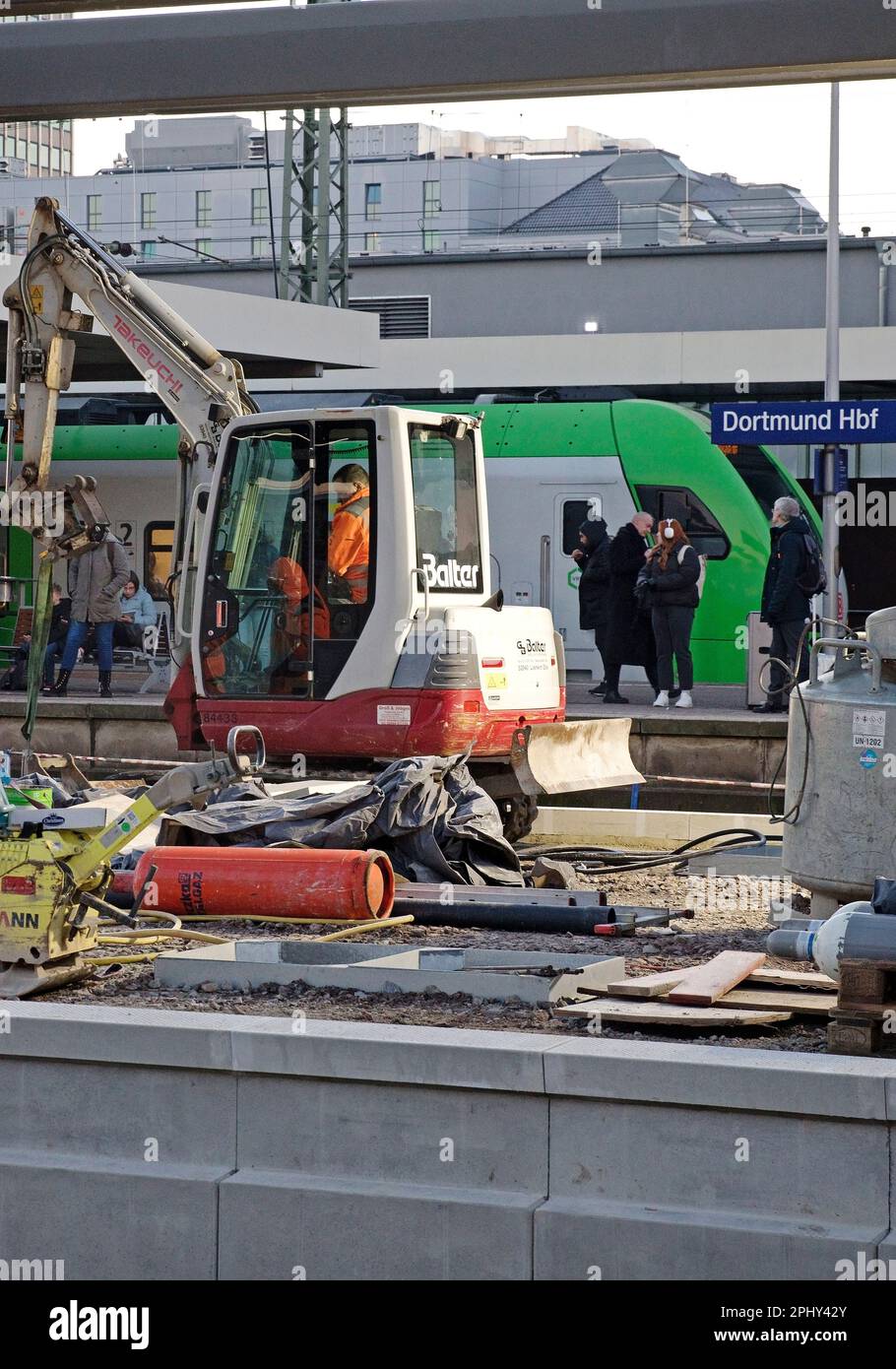 Lavori di costruzione presso la stazione centrale di Dortmund, Germania, Renania settentrionale-Vestfalia, Ruhr Area, Dortmund Foto Stock