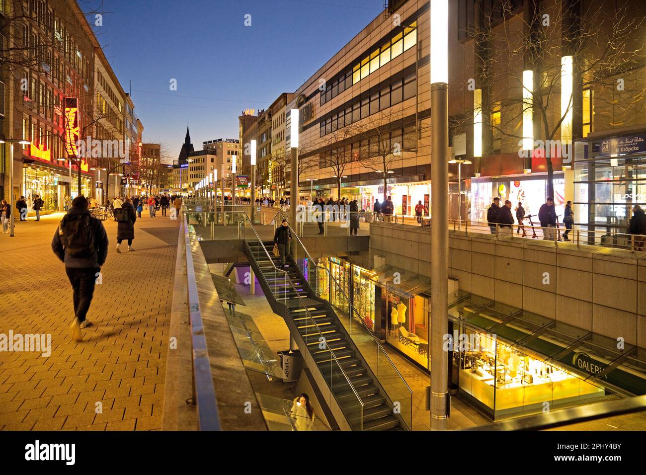 via Bahnhofsstrasse, centro commerciale, Germania, bassa Sassonia, Hannover Foto Stock