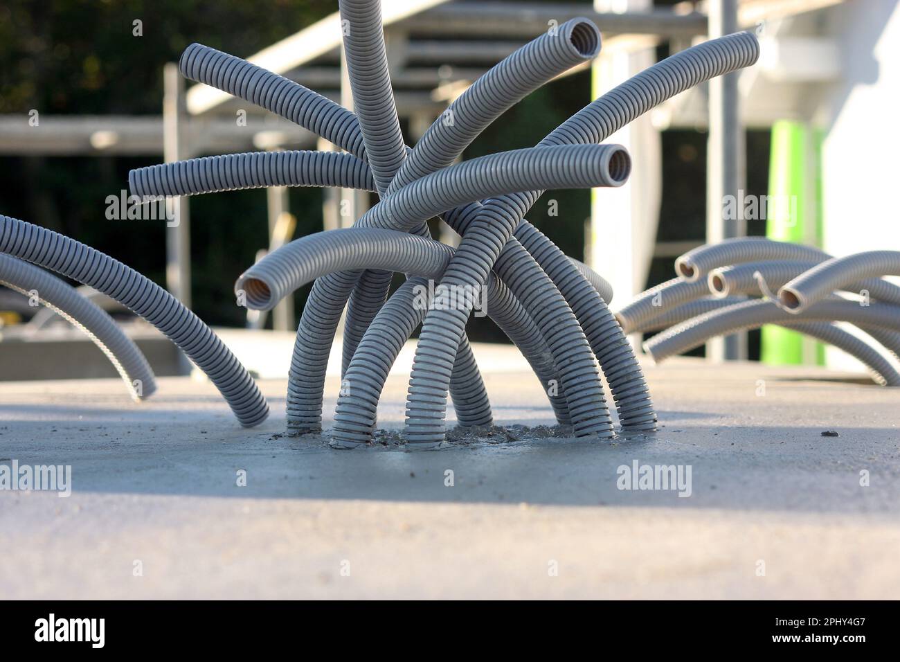 cantiere con tubi di alimentazione Foto Stock