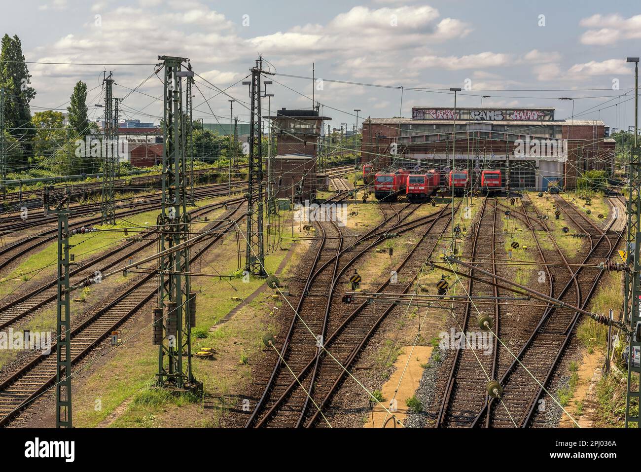 Capannone di locomotive alla stazione centrale di Francoforte, Assia, Germania Foto Stock