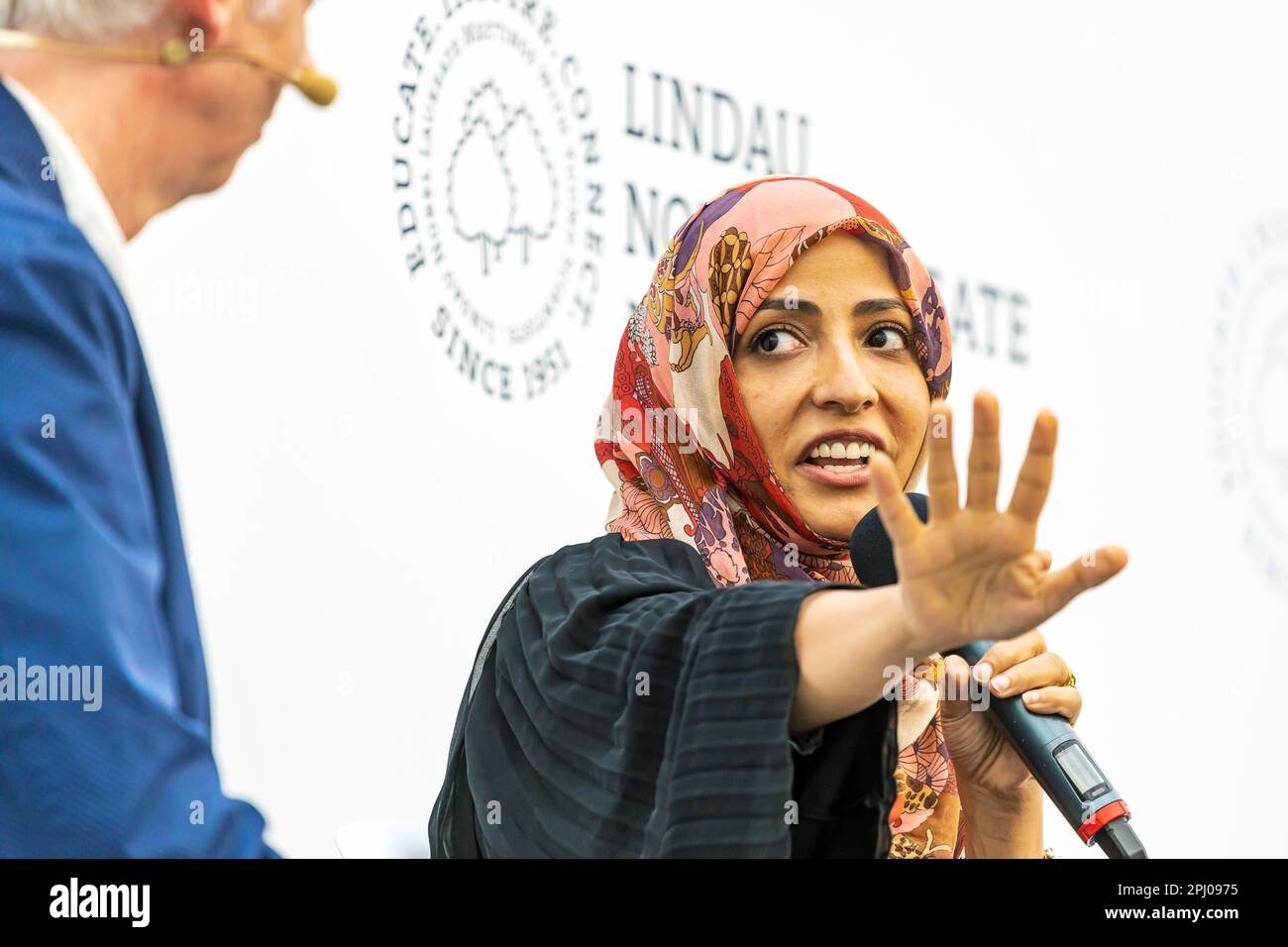 Tawakkol Karman, giornalista yemenita, politico, attivista per i diritti umani, vincitore del Premio Nobel per la pace 2011, incontro dei Premi Nobel a Lindau e. Foto Stock