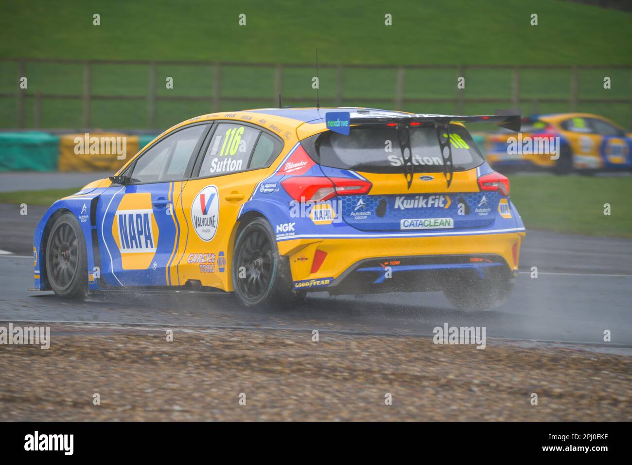 NAPA Racing UK, Ford Focus, Ash Sutton, BTCC, numero 116, Auto da turismo britannico, Croft Circuit Foto Stock