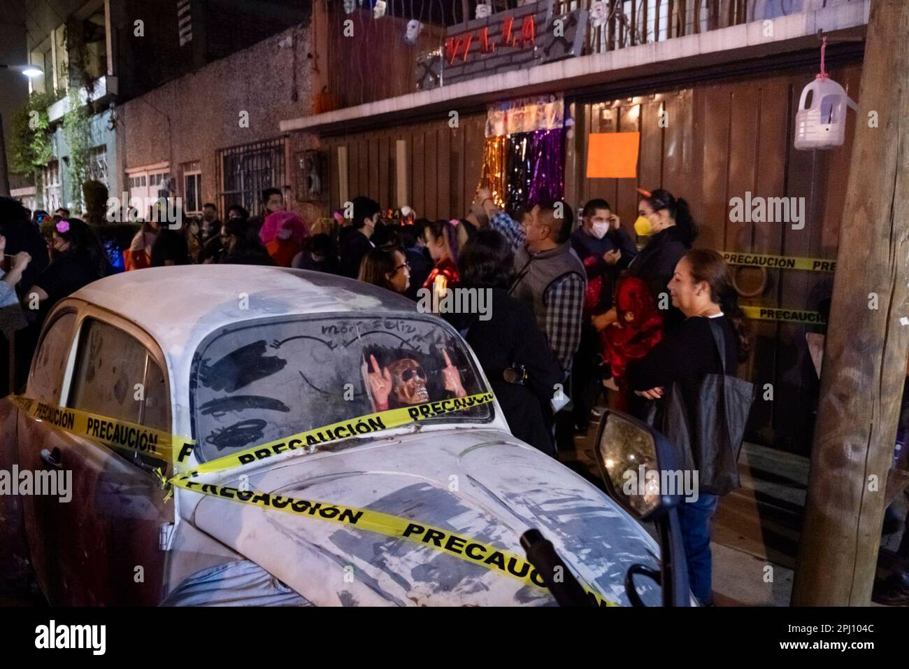 Halloween a Città del Messico. Un'auto con decorazioni di Halloween. Messico. Foto Stock