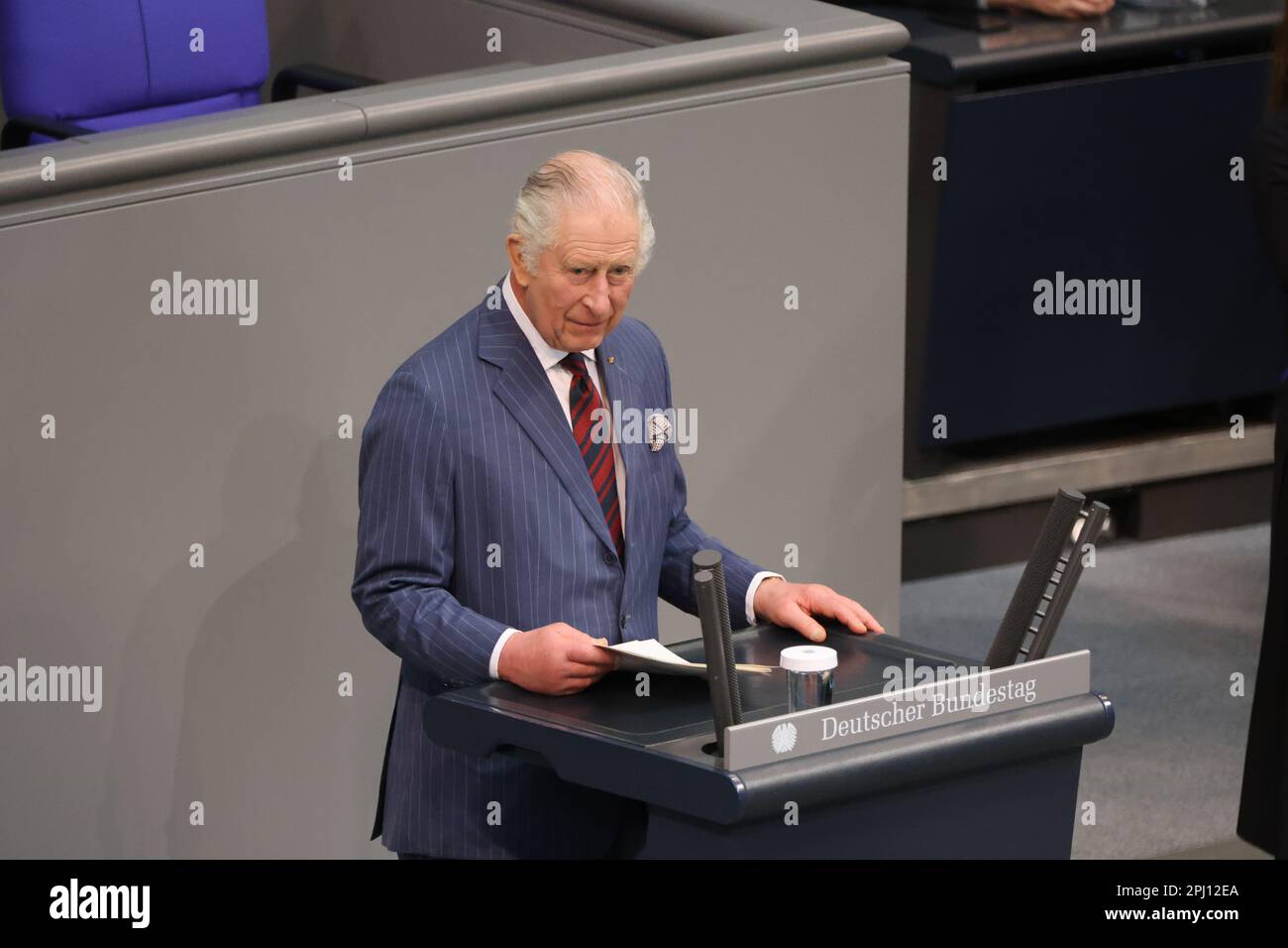 Berlino, Berlino, Germania. 30th Mar, 2023. Berlino: Re Carlo III e Regina Camilla del Regno Unito Gran Bretagna e Irlanda del Nord danno un discorso ai membri del Bundestag tedesco. (Credit Image: © Simone Kuhlmey/Pacific Press via ZUMA Press Wire) SOLO PER USO EDITORIALE! Non per USO commerciale! Foto Stock