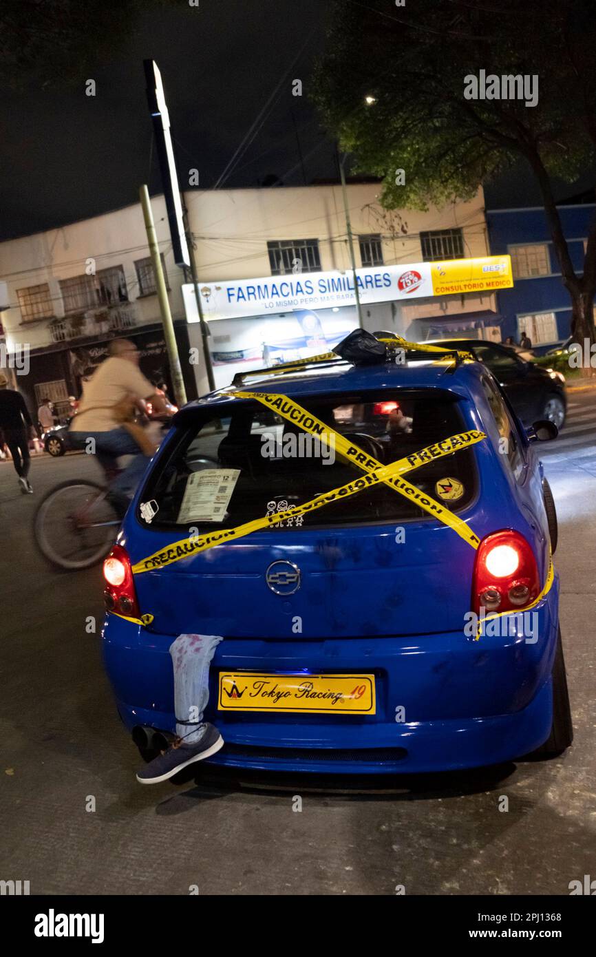 Halloween a Città del Messico. Un'auto con decorazioni di Halloween. Messico. Foto Stock