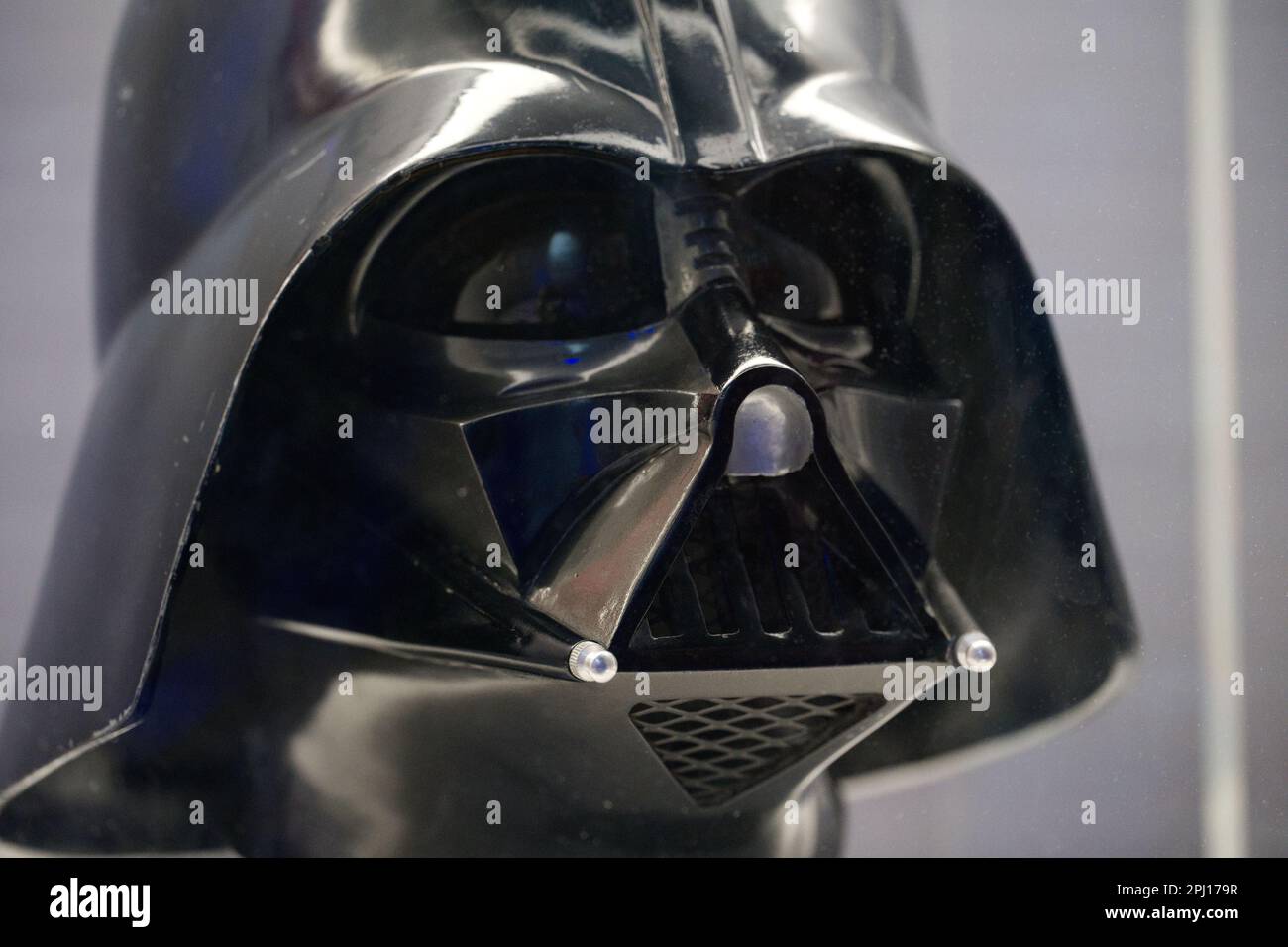 Casco originale Darth Vader di Star Wars - The Empire Strikes Back Foto Stock