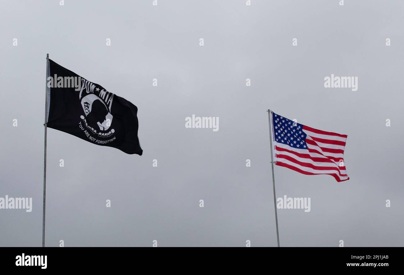 Bandiera POW MIA Prigioniero Di Guerra - Missing In Action - Onore Per Veterani E Soldati
