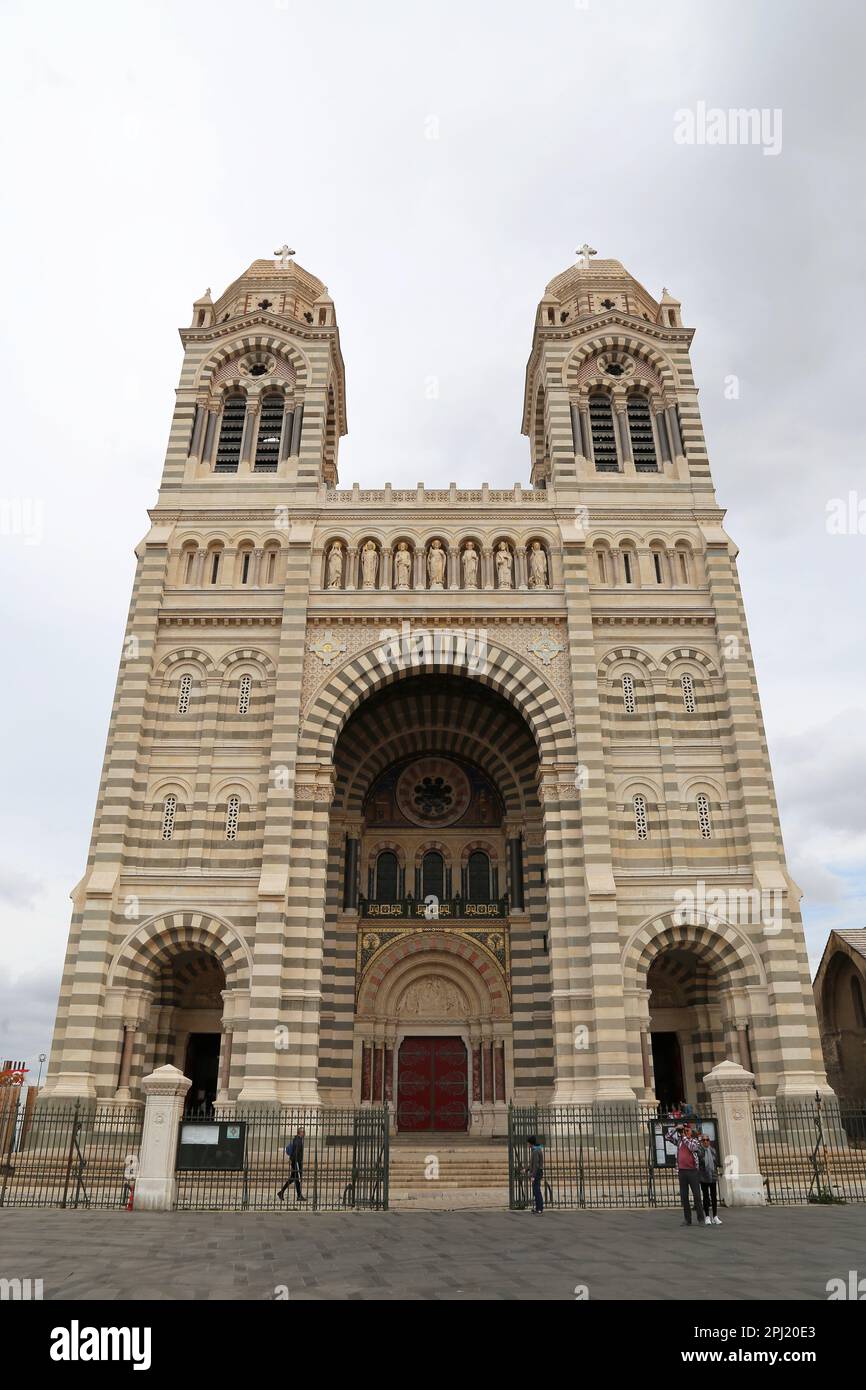 Cathédrale de la Major (Cathédrale Sainte Marie Majeure), Place de la Major, Marsiglia, Bocche del Rodano, Provenza, Francia, Mar Mediterraneo, Europa Foto Stock
