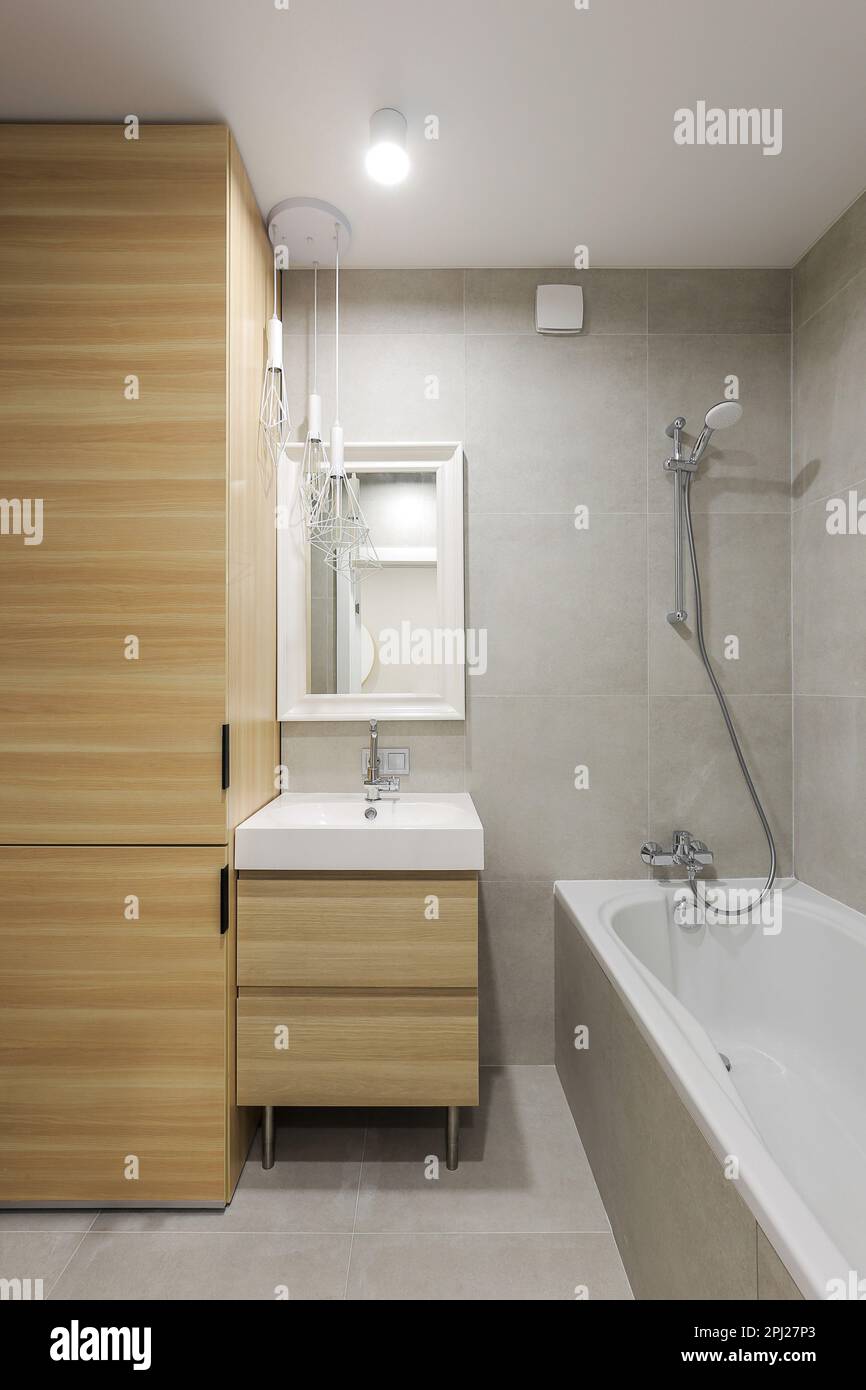 WC ciotola nel moderno bagno interno Foto Stock