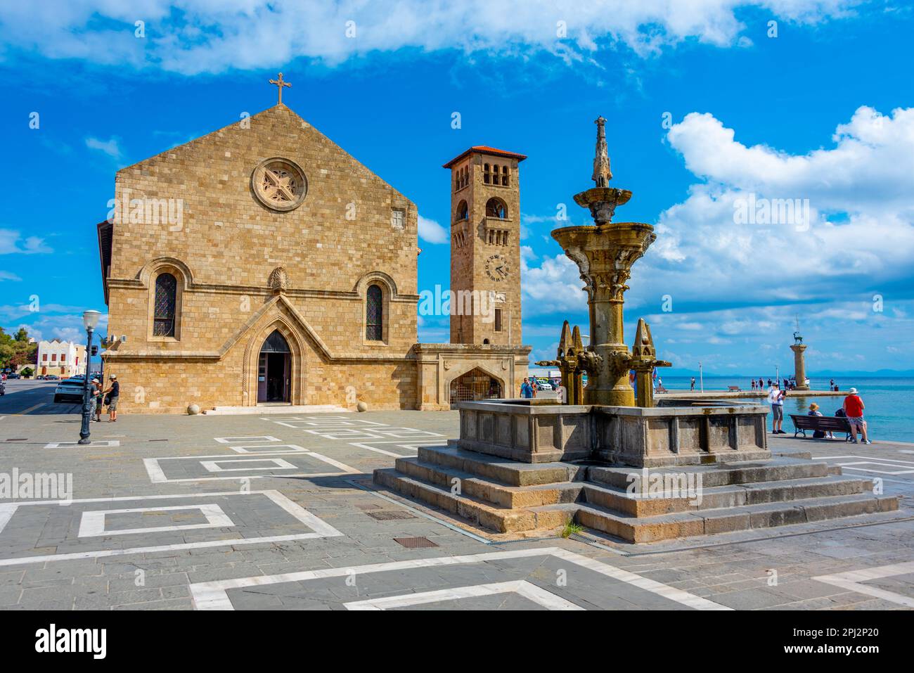 Rodi, Grecia, 25 agosto 2022: Chiesa dell'Annunciazione dei Theotokos a Rodi, Grecia. Foto Stock