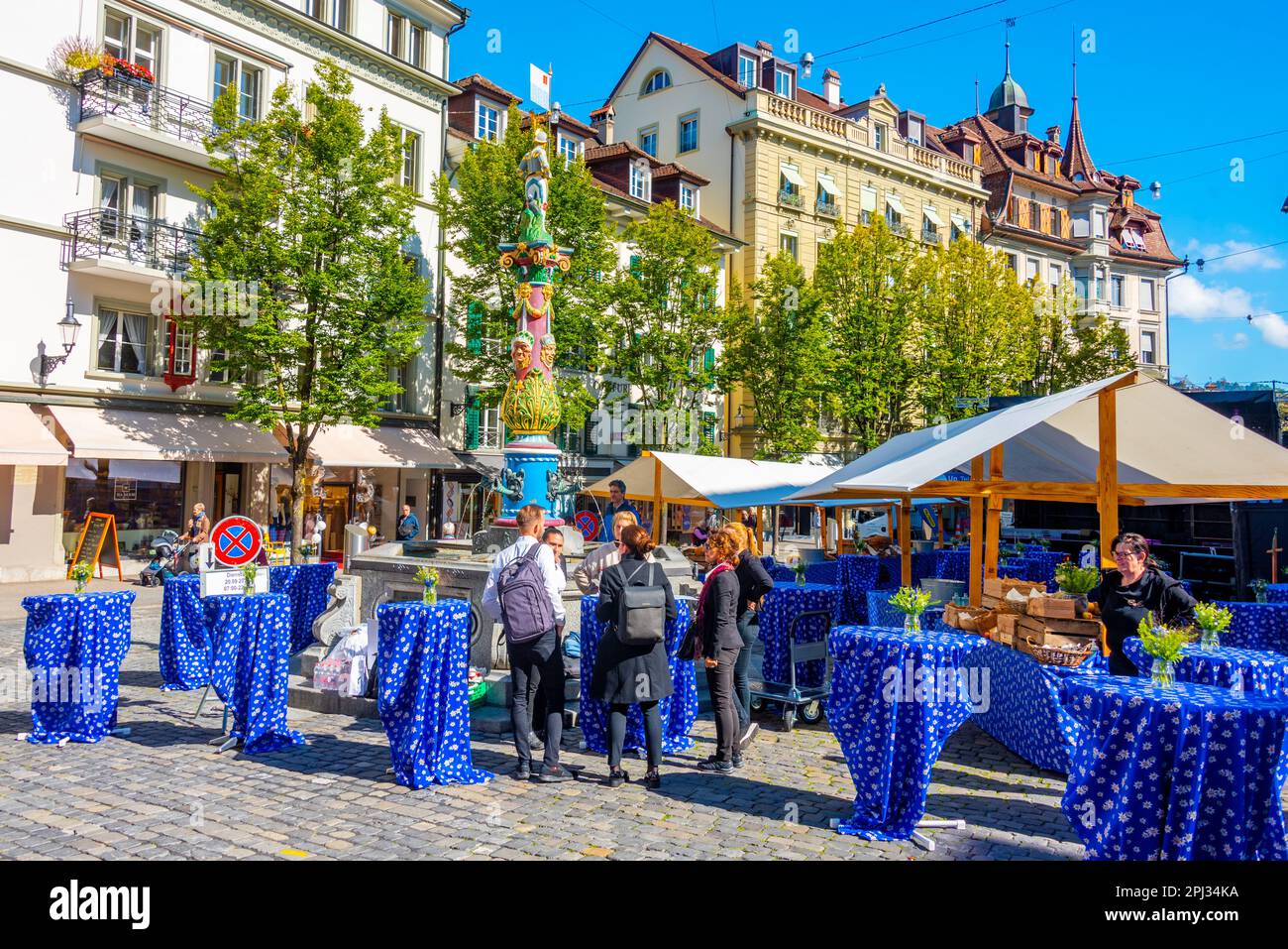 Lucerna, Svizzera, 20 settembre 2022: Strada storica nel centro storico di Lucerna, Svizzera. Foto Stock