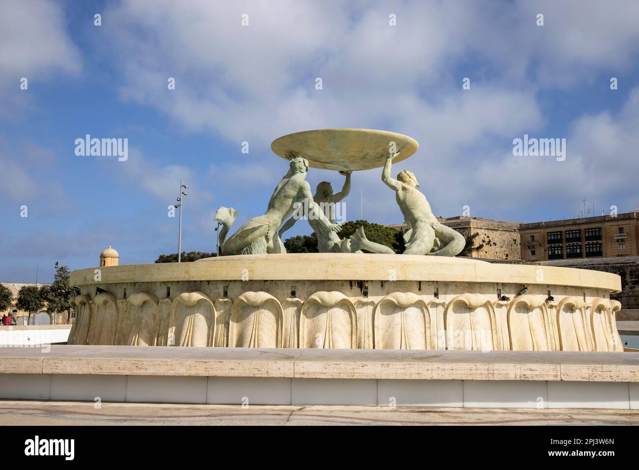 statua ornata all'esterno della porta principale di la valletta malta Foto Stock