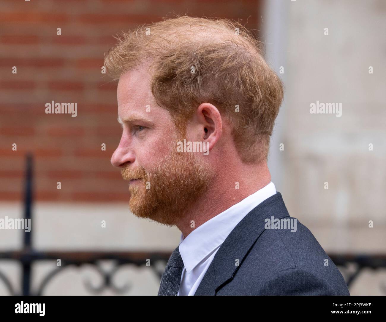 mostra pic: Il principe Harry lascia l'alta corte a Londra 30.3.23 Foto di Gavin Rodgers/ Pixel8000 Foto Stock