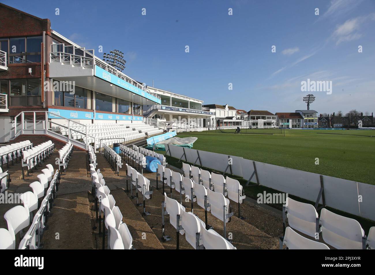 Vista generale del terreno durante il Kent CCC vs Essex CCC, amichevole Cricket partita al campo Spitfire il 30th marzo 2023 Foto Stock