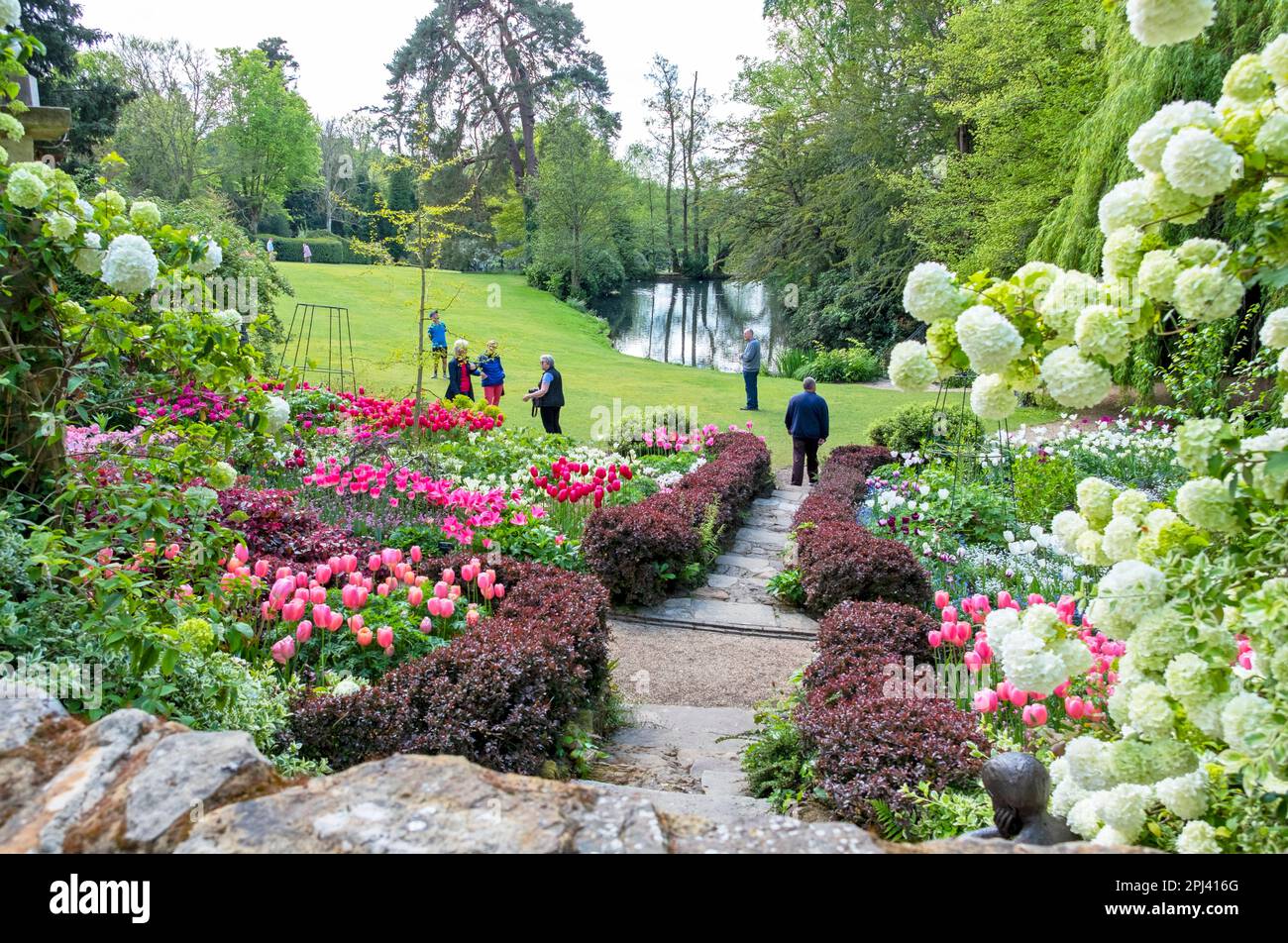 Pashley Manor Gardens in primavera, East Sussex, Regno Unito Foto Stock