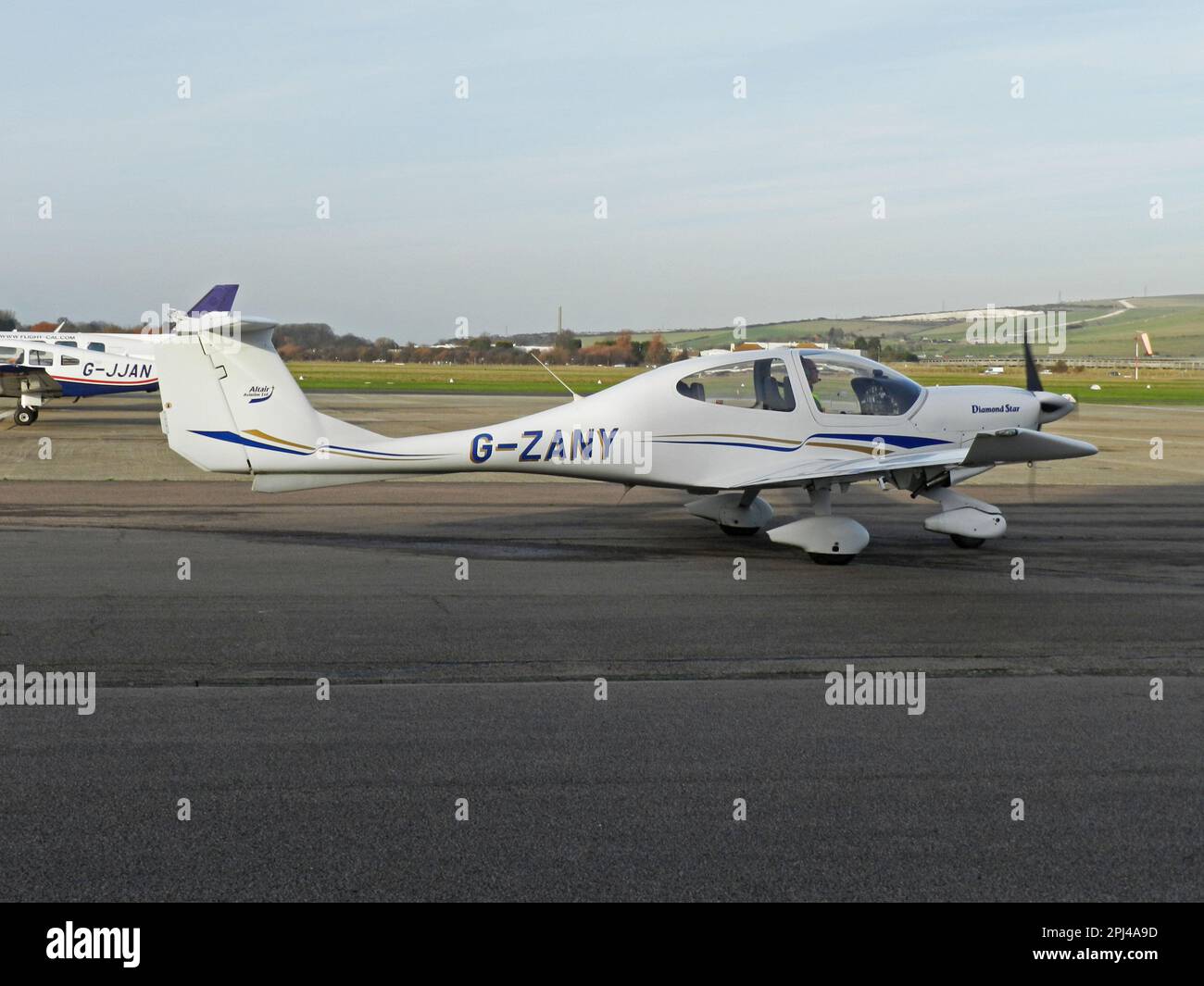 Inghilterra, Sussex, Shoreham Aeroporto: G-ZANY Diamond da.40D Star TDI (c/n D4-040) di Altair Aviation Ltd. Foto Stock