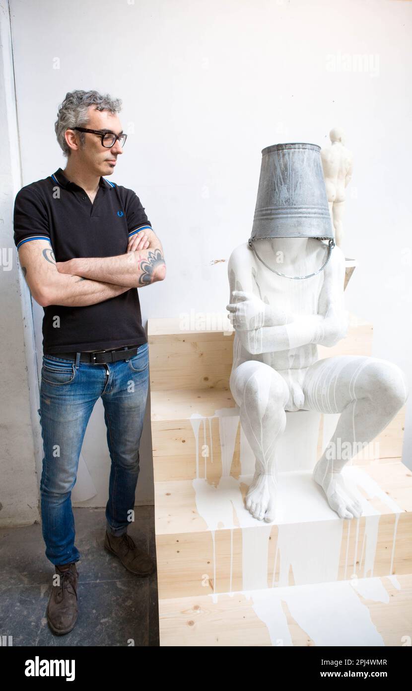 Samuel Salcedo, escultor. Barcellona, fotografía del año 2013. Foto Stock
