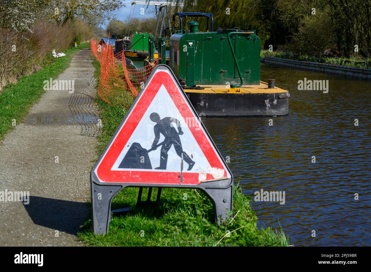 Riparazioni in corso sul canale di Llangollen nello Shropshire. Foto Stock