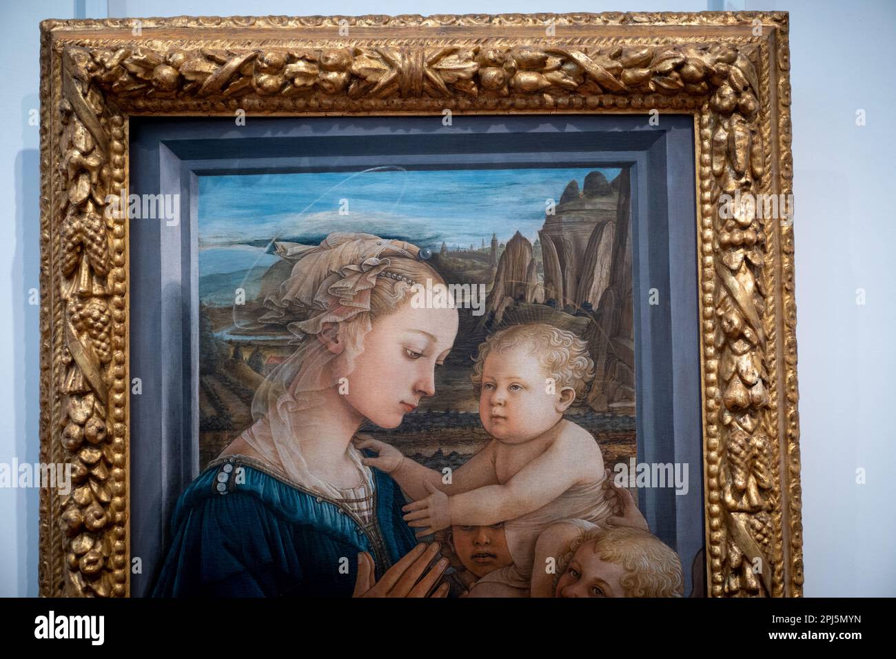 "Madonna col Bambino" di Filippo Lippi (1450-65) in mostra agli Uffizi di Firenze. La madonna può essere un ritratto della sua padrona, Lucrezia Buti Foto Stock