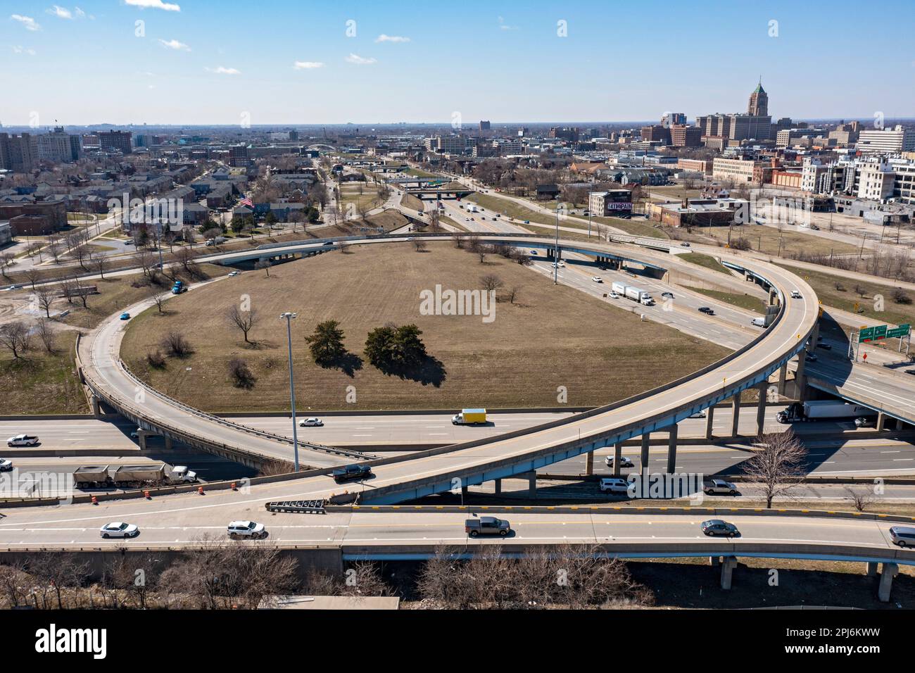 Detroit, Michigan - rampe di uscita/entrata, parte dello svincolo delle Interstates 94 e 75 nel centro di Detroit. Foto Stock