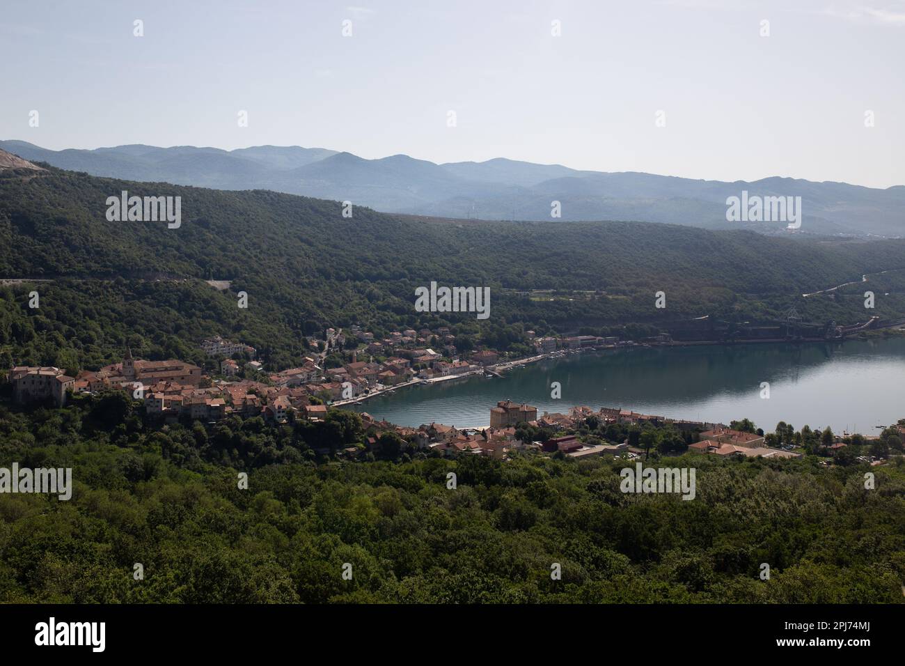 Il pittoresco villaggio sul mare di Bakar, Croazia Foto Stock