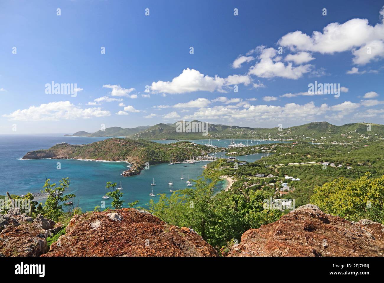 Vista del porto inglese da Shirley Heights, Antigua Foto Stock