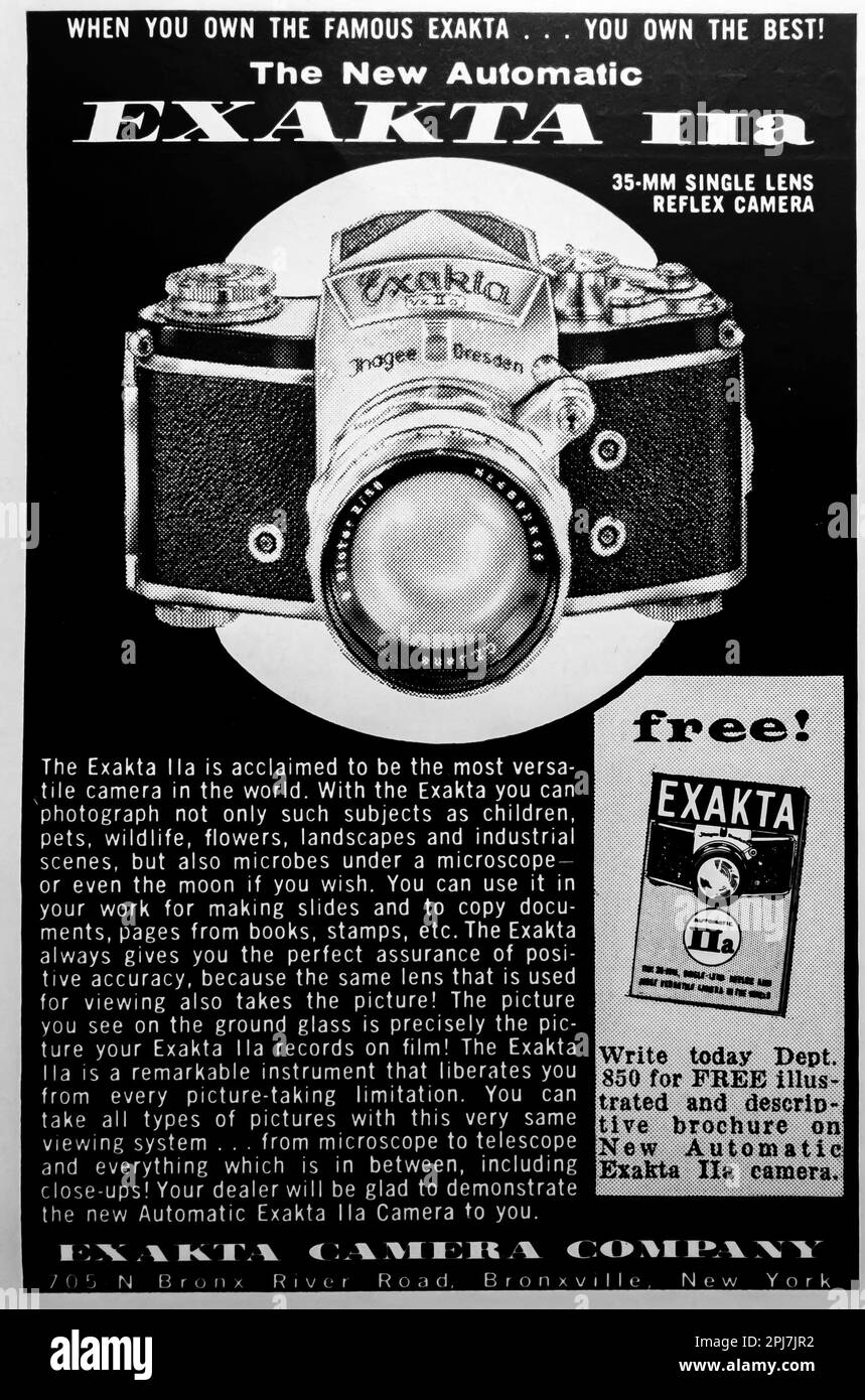 EXAKTA spot fotografico in una rivista NatGeo, febbraio 1958 Foto Stock