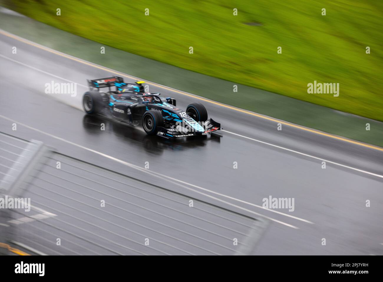 Melbourne, Australia. 31st Mar, 2023. Arthur Leclerc di Monaco e il team Dams guidano durante le Qualifiche F2 sul circuito del Gran Premio di Albert Park. Credit: SOPA Images Limited/Alamy Live News Foto Stock