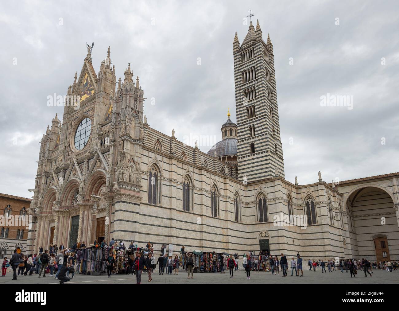 SIENA, ITALIA - 24 SETTEMBRE 2017: Cattedrale medievale dell'Assunzione della Beata Vergine Maria (Cattedrale di Santa Maria Assunta) Foto Stock