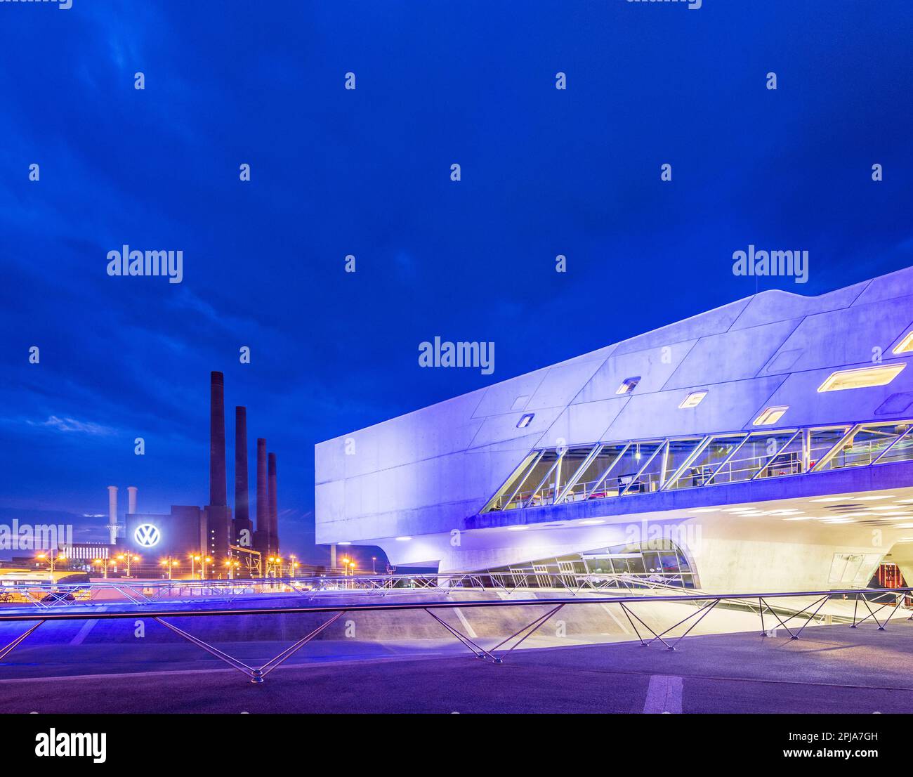Wolfsburg: phæno (phaeno) Science Center, impianto di cogenerazione CHP Plant Wolfsburg Nord/Sud in Braunschweiger Land, Niedersachsen, bassa Sassonia, Germ Foto Stock
