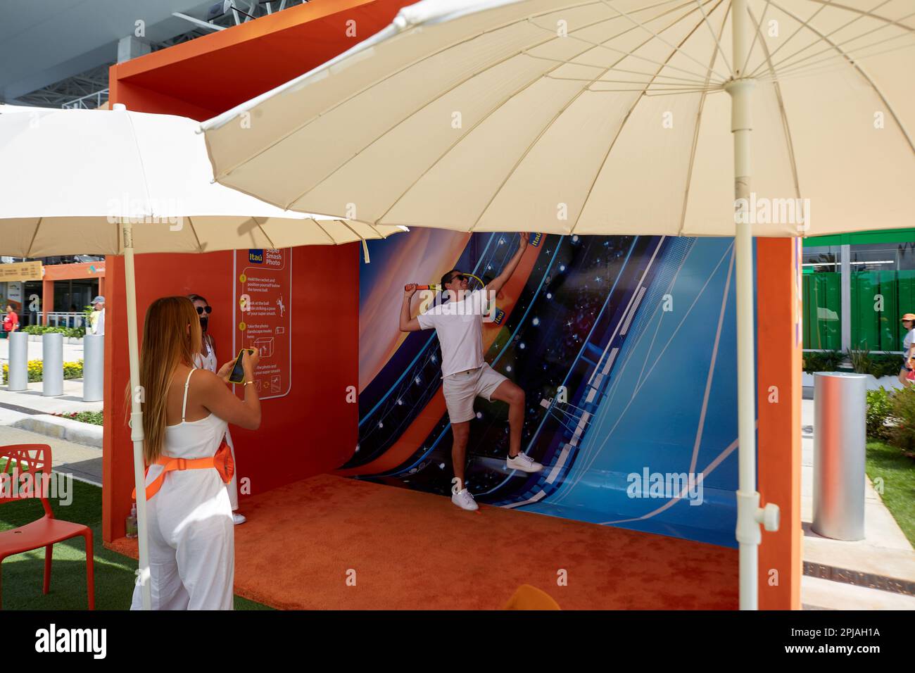 Miami Gardens, Florida, Stati Uniti. 1st aprile 2023. 2023 Miami Open powered by Itau, a piedi. Foto Stock