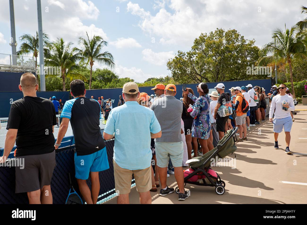 Miami Gardens, Florida, Stati Uniti. 1st aprile 2023. 2023 Miami Open powered by Itau, a piedi. Foto Stock