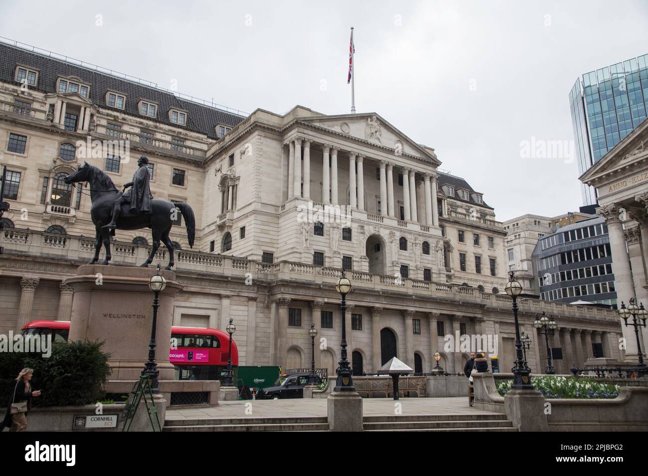 Banca d'Inghilterra esterna da Cheapside Foto Stock