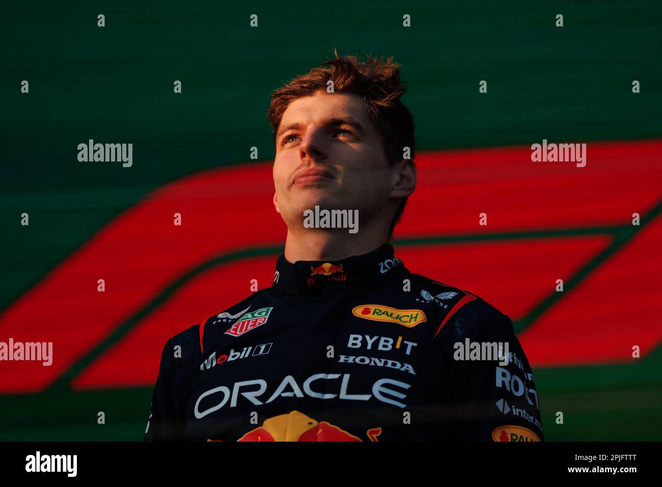 Albert Park, 2 aprile 2023 Max Verstappen (NED) del team Red Bull durante la presentazione del trofeo dopo aver vinto il Gran Premio d'Australia di Formula 1 nel 2023 corleve/Alamy Live News Foto Stock