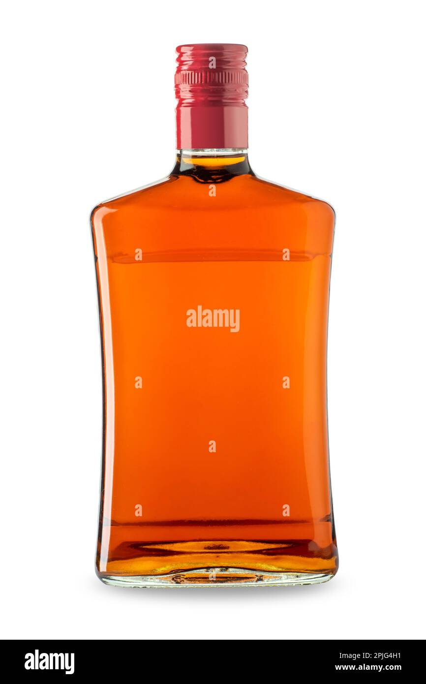 Whisky o bottiglia di whisky isolato su bianco con percorso di ritaglio incluso Foto Stock
