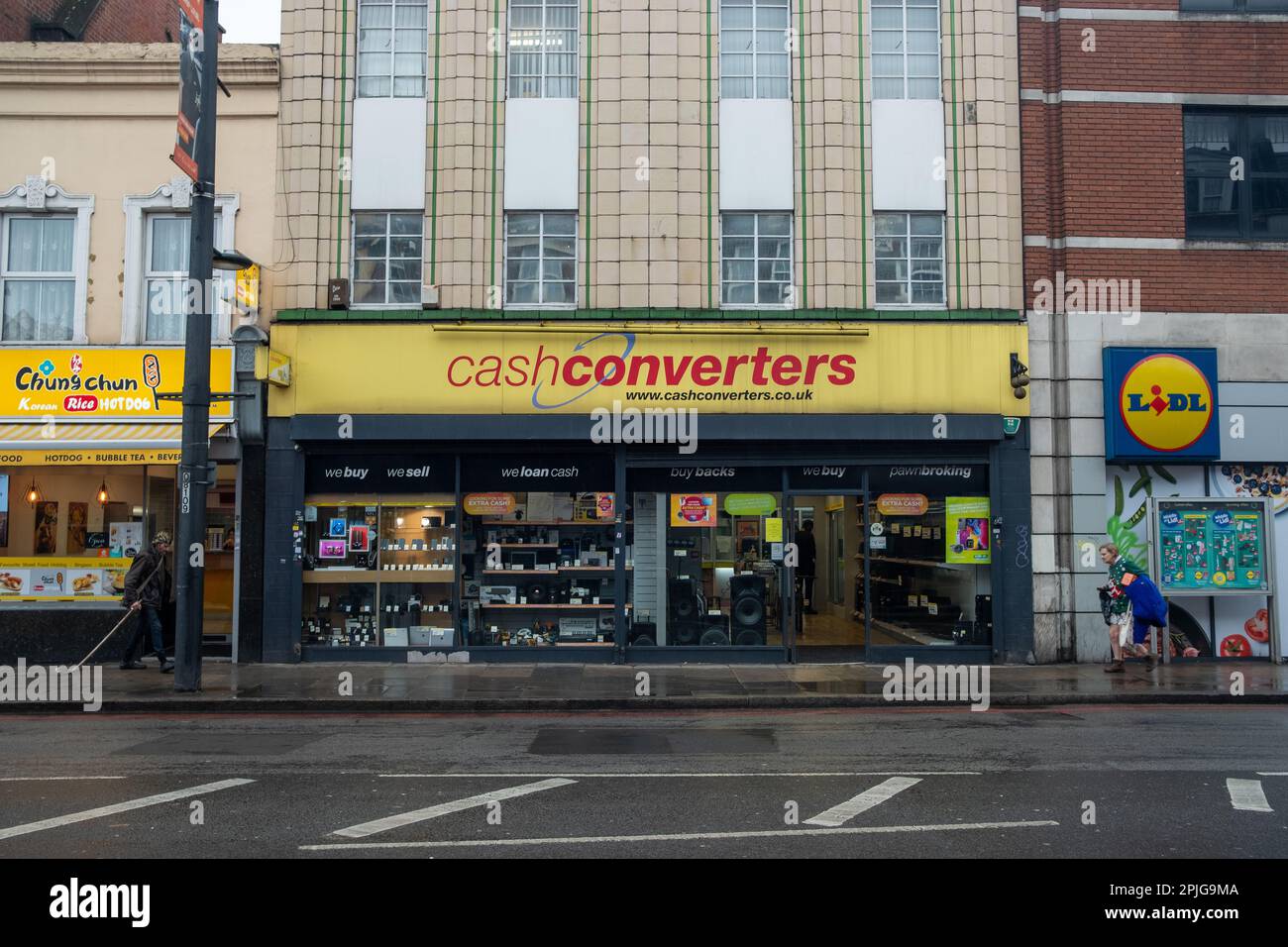 Londra - Febbraio 2023: Cash Converter su Streatham High Street, una catena di pawnbroker Foto Stock