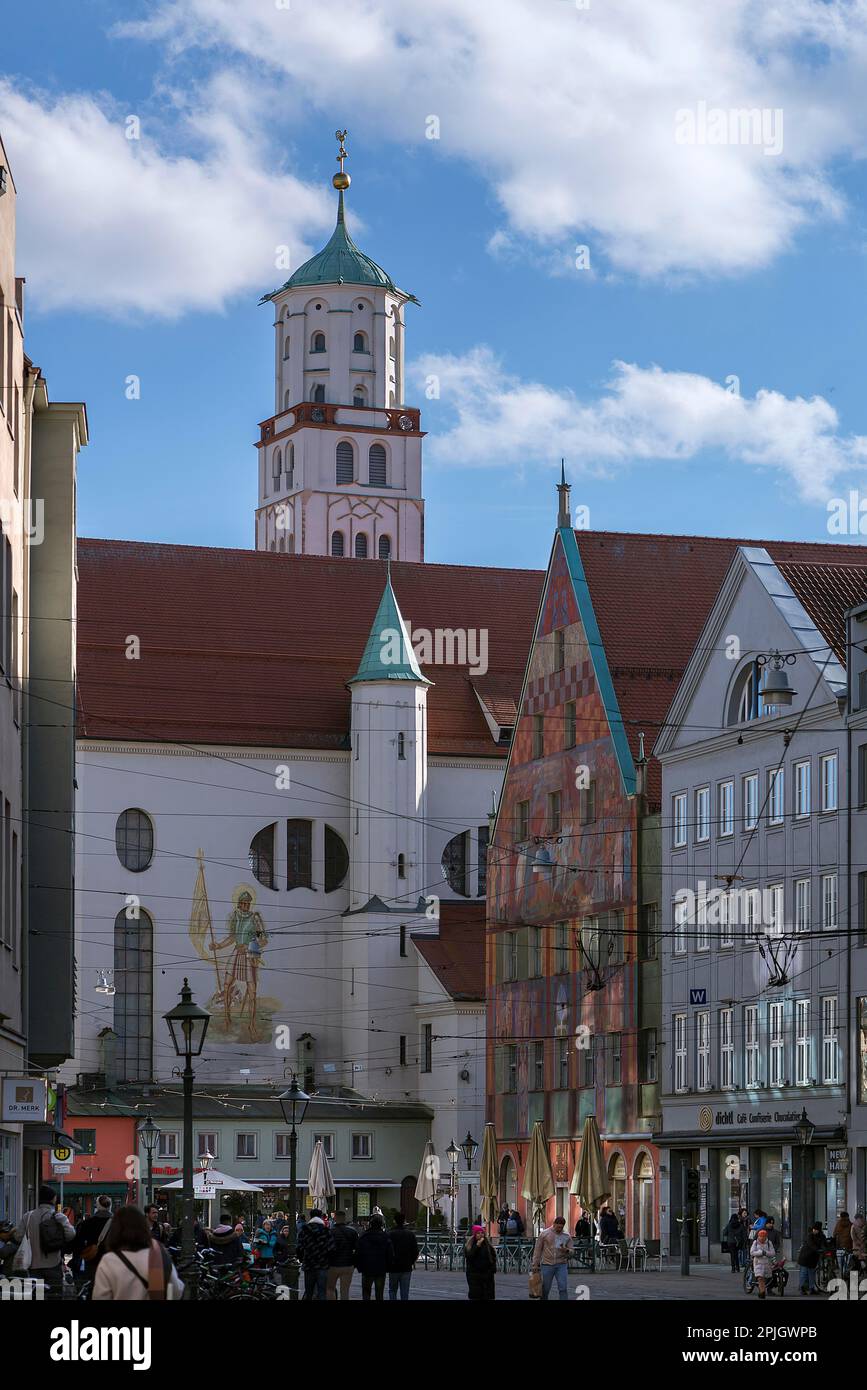 Timpano e torre della chiesa di Moritz, Augusta, Baviera, Germania, Europa Foto Stock