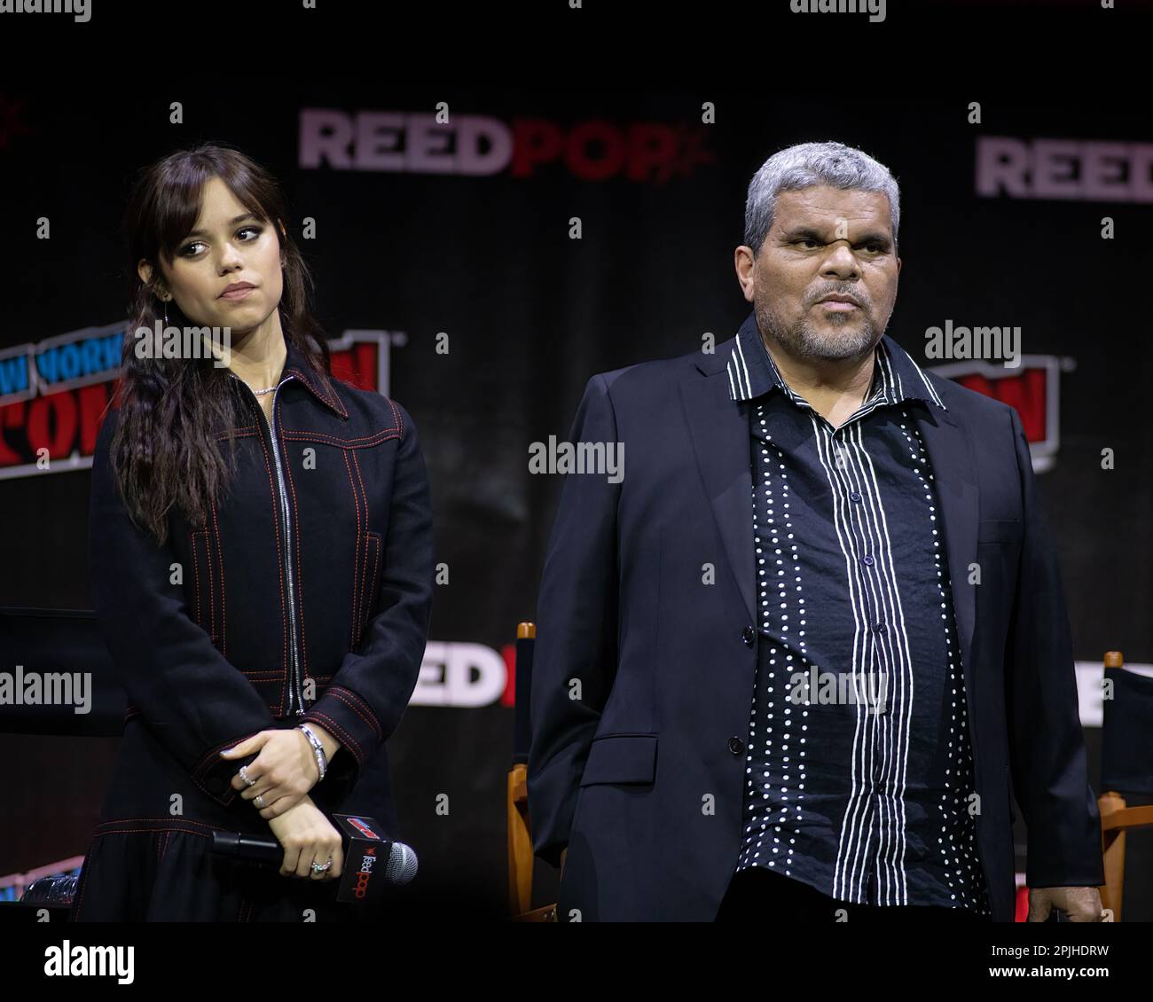 Netflix's Mercoledì alle NYCC2022 Foto Stock