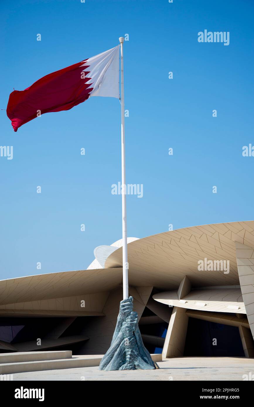 Il flagpole del Qatar nella città di Doha Foto Stock