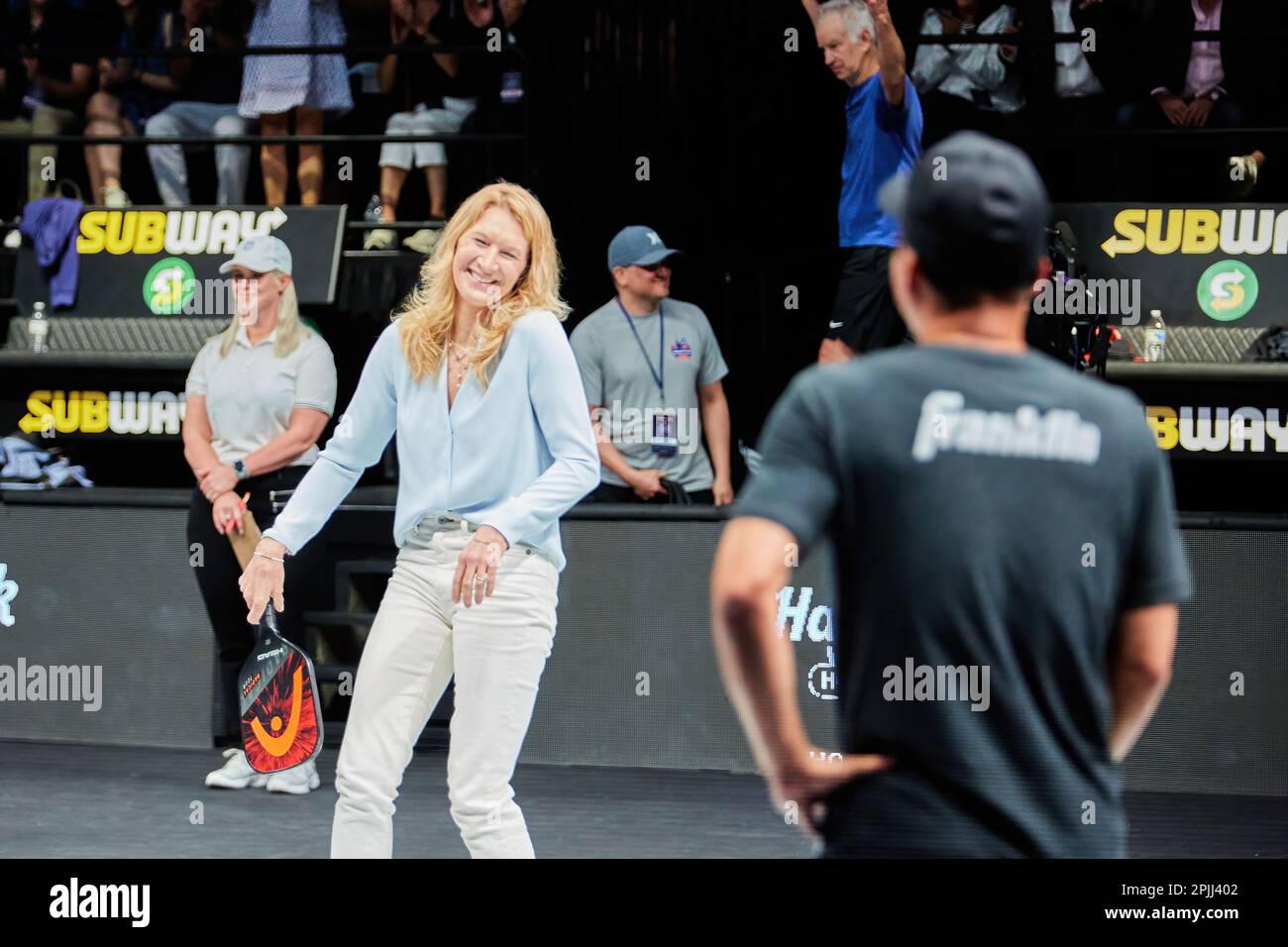 Hollywood, Florida, Stati Uniti. 2nd aprile 2023: Leggende del tennis Stefanie Graf durante le partite di Pickleball per $1M in borsa all'Hard Rock Live Foto Stock