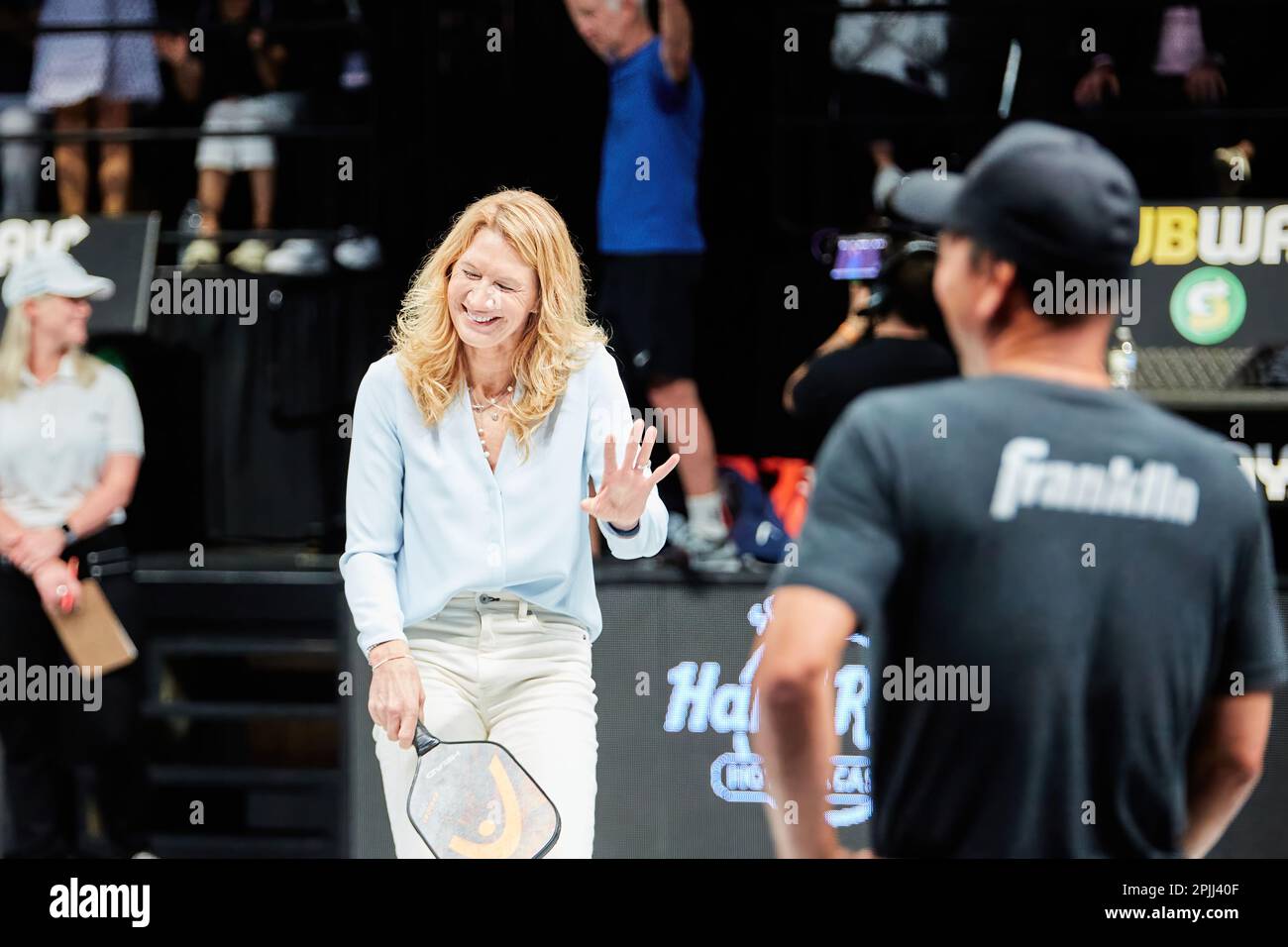 Hollywood, Florida, Stati Uniti. 2nd aprile 2023: Leggende del tennis Stefanie Graf durante le partite di Pickleball per $1M in borsa all'Hard Rock Live Foto Stock